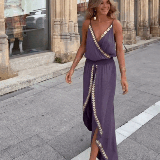 Mono Selene – Elegancia Fluida con Detalle Dorado