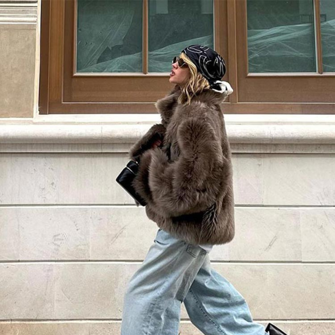 Chaqueta de pelo suave oversize en tono topo - vegana