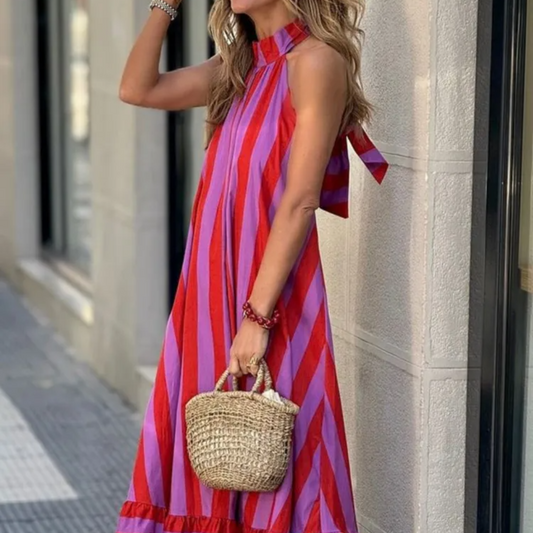 Vestido Maxi Rayas Abiertas – Estilo Veraniego con Espalda Descubierta