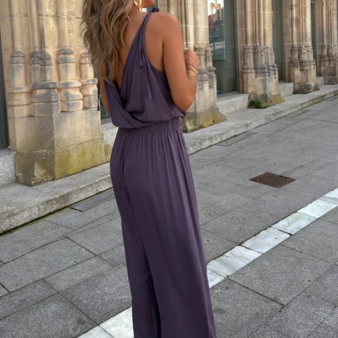 Mono Selene – Elegancia Fluida con Detalle Dorado