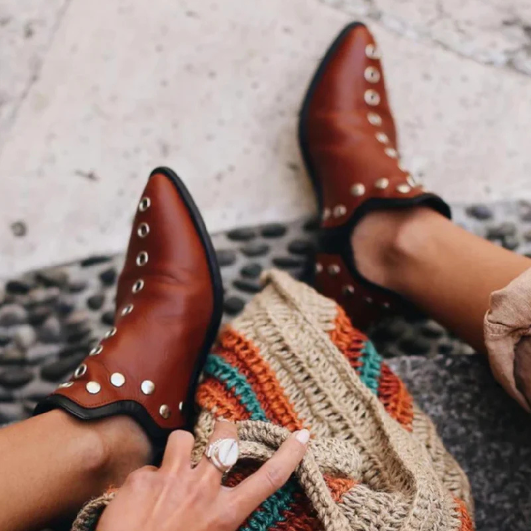 Botines de Serraje/Piel Mujer – Estilo Boho Chic con Tachuelas | Cómodos y Versátiles