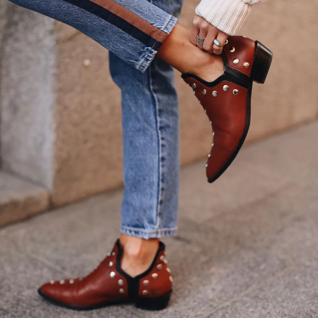 Botines de Serraje/Piel Mujer – Estilo Boho Chic con Tachuelas | Cómodos y Versátiles