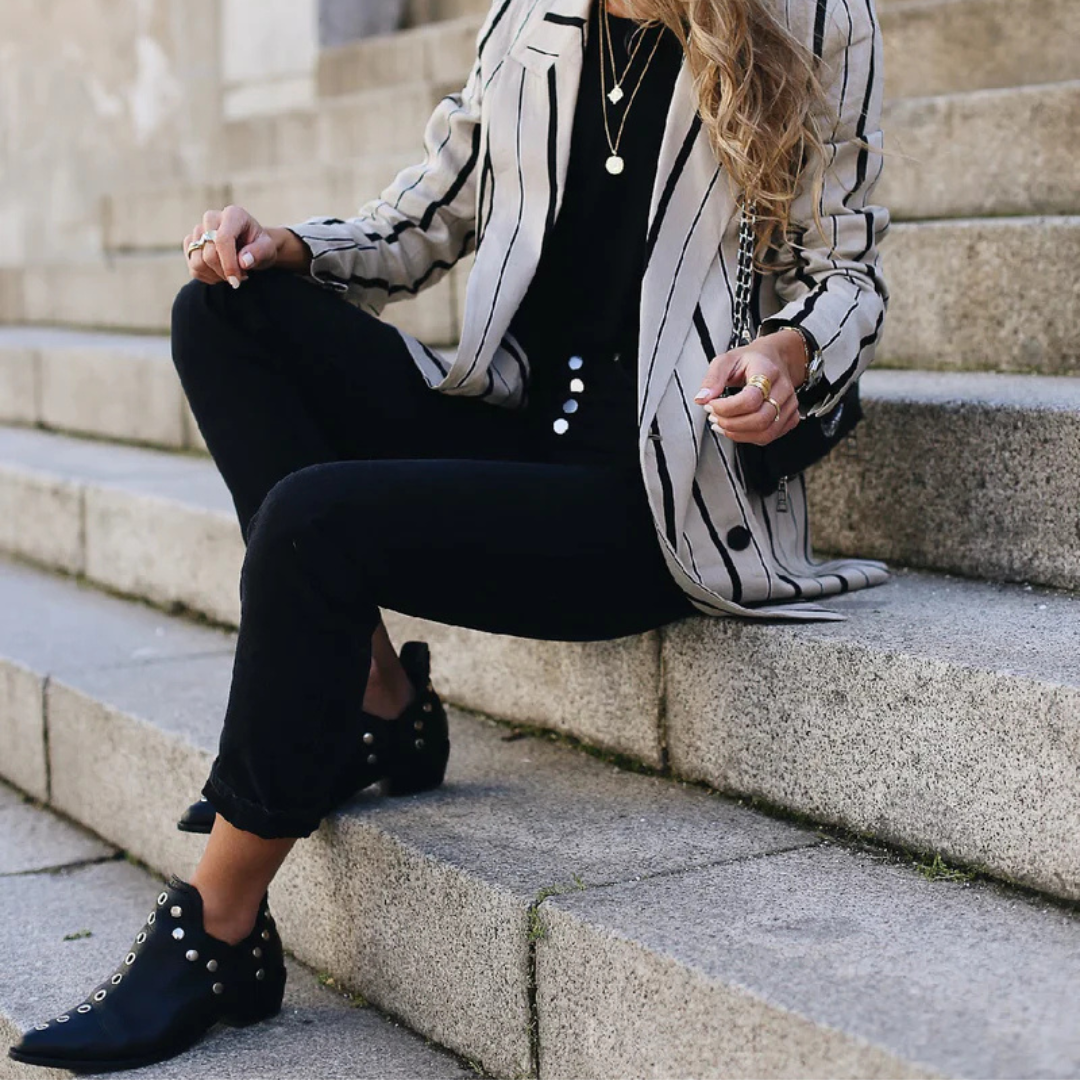 Botines de Serraje/Piel Mujer – Estilo Boho Chic con Tachuelas | Cómodos y Versátiles