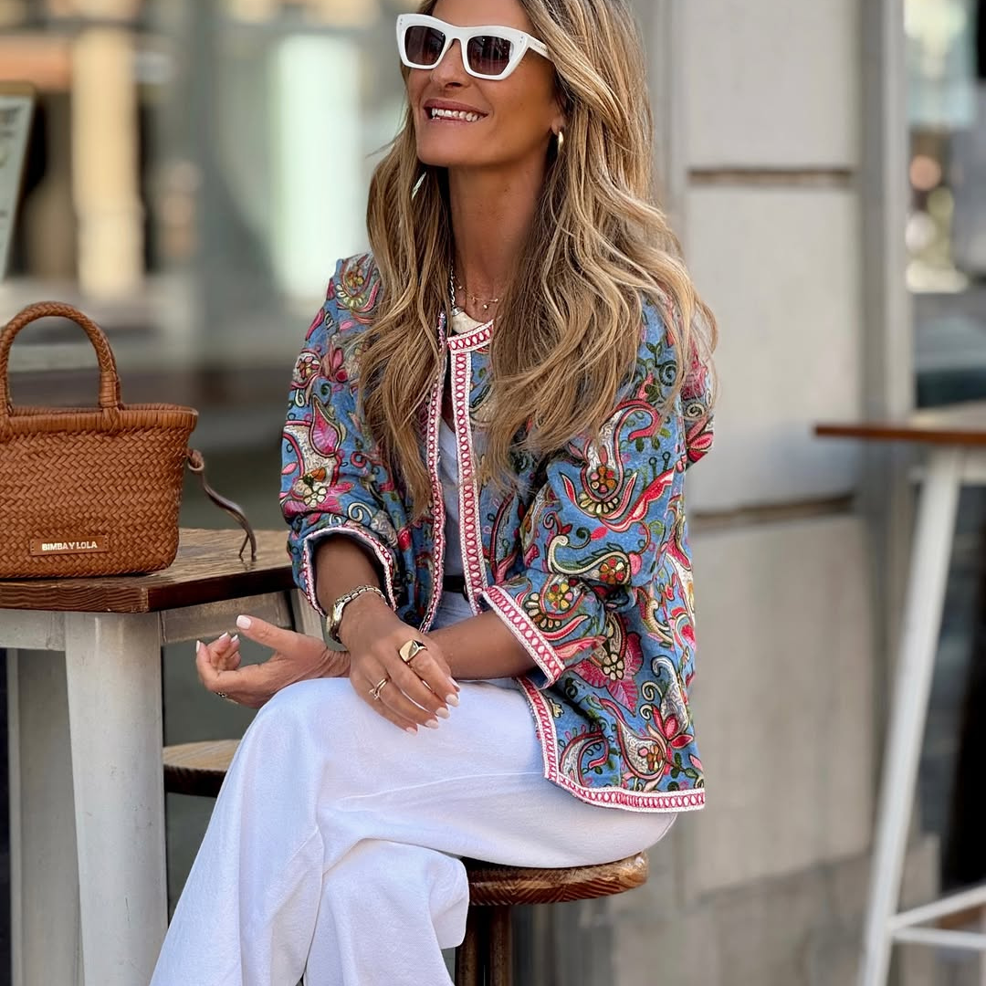 Chaqueta Bomber Boho Chic – Azul con Estampado Étnico