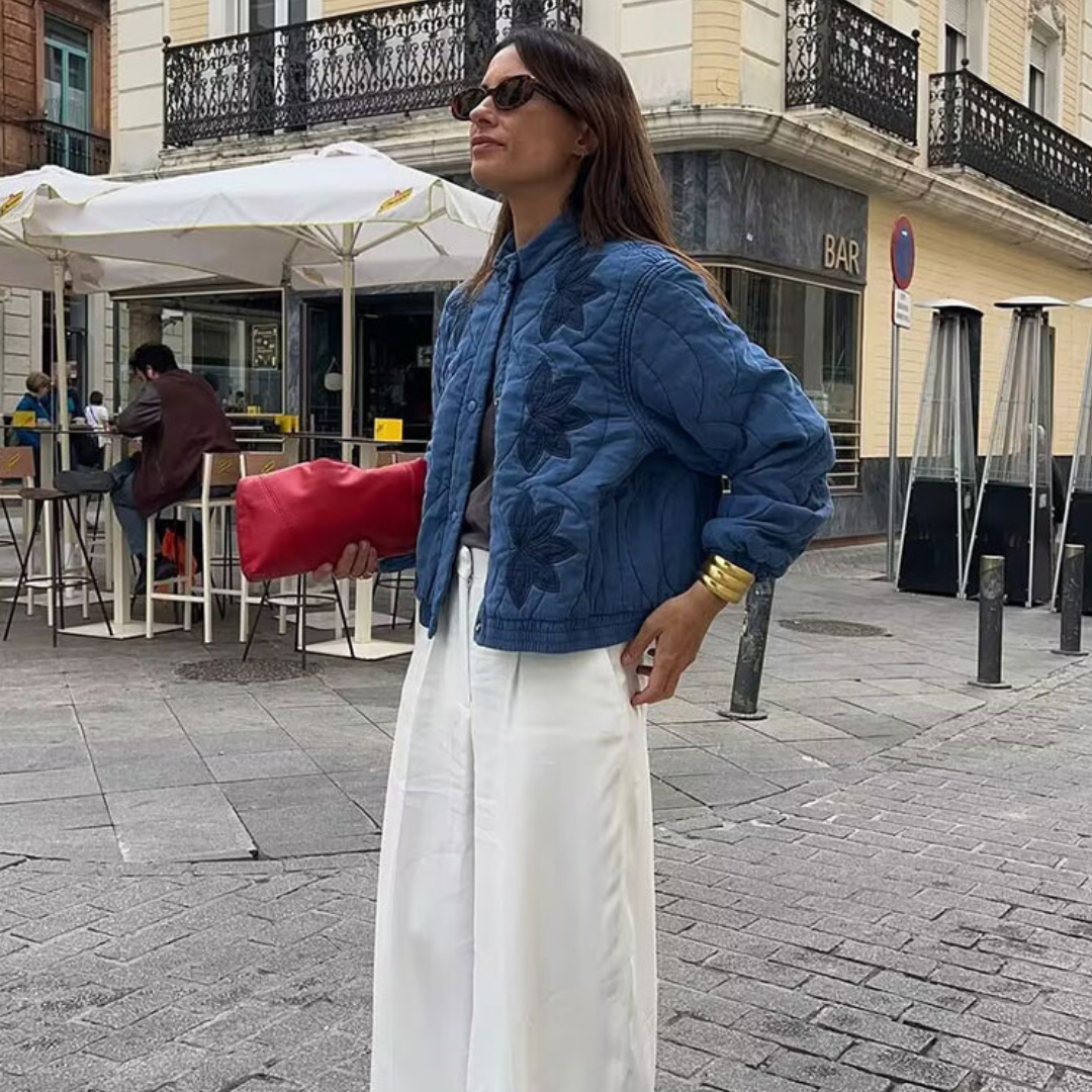 Chaqueta Bomber Acolchada Azul – Estilo y Confort Diario
