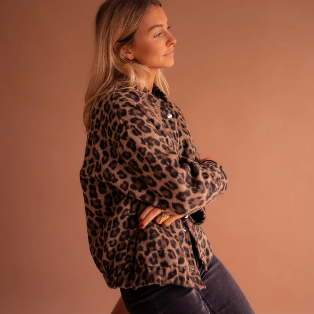 Chaqueta Luna – Animal Print con Estilo Propio