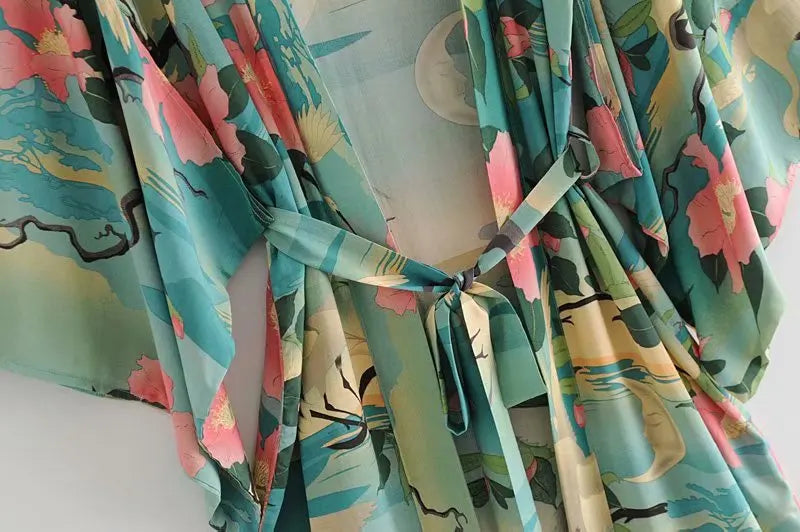 Kimono Pacific Cranes – Verde Esmeralda con Estampado Oriental