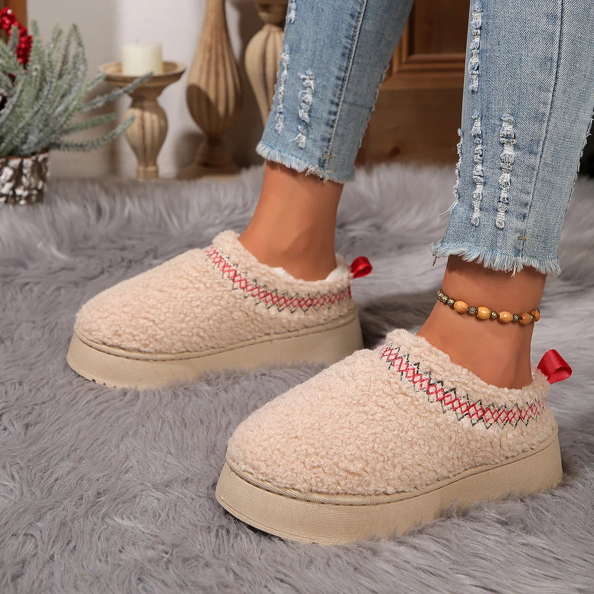 🐑 Zuecos Borreguillo Tendencia Mujer – Estilo Urbano Chic Antideslizantes | Cómodos y Versátiles