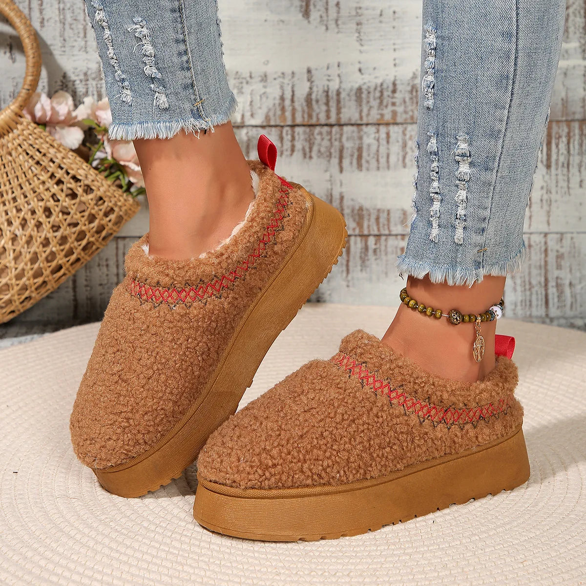 🐑 Zuecos Borreguillo Tendencia Mujer – Estilo Urbano Chic Antideslizantes | Cómodos y Versátiles