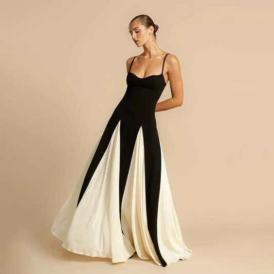 Vestido maxi en blanco y negro con tirantes finos