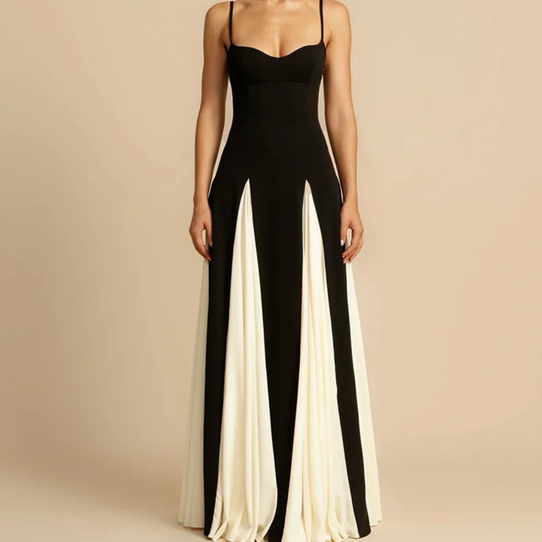 Vestido maxi en blanco y negro con tirantes finos