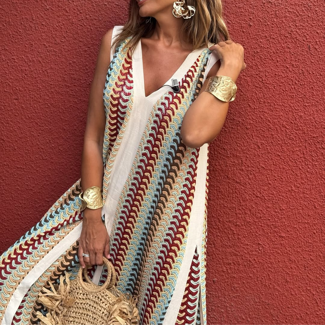 Vestido Largo Estampado Étnico con Corte Amplio y Escote en V - Maxi vestido