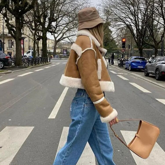 Chaqueta de Serraje con Borreguito Mujer – Estilo Corto Cropped y Forro Aterciopelado