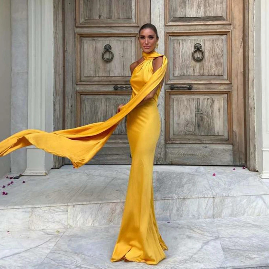 Rückenfreies Maxikleid mit Knopfleiste am Hals und integriertem Schal