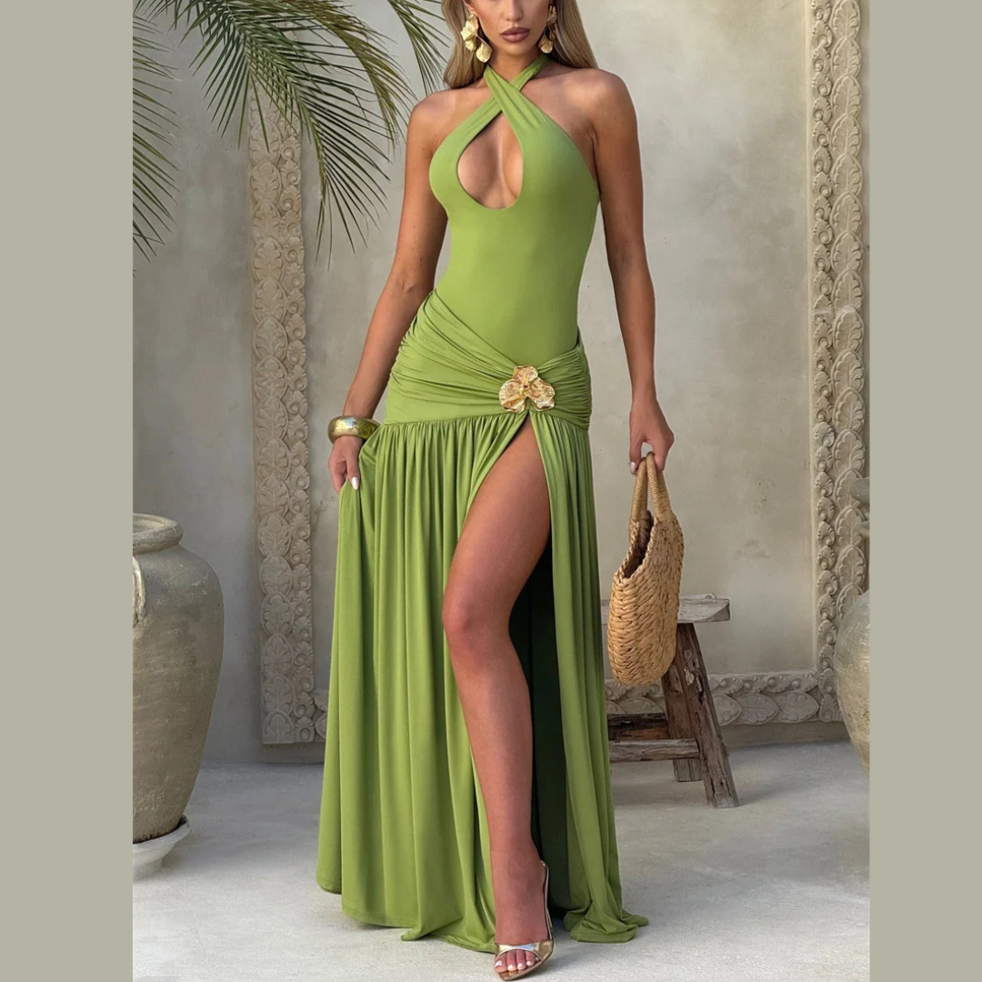 Conjunto de body halter y falda larga con detalle dorado