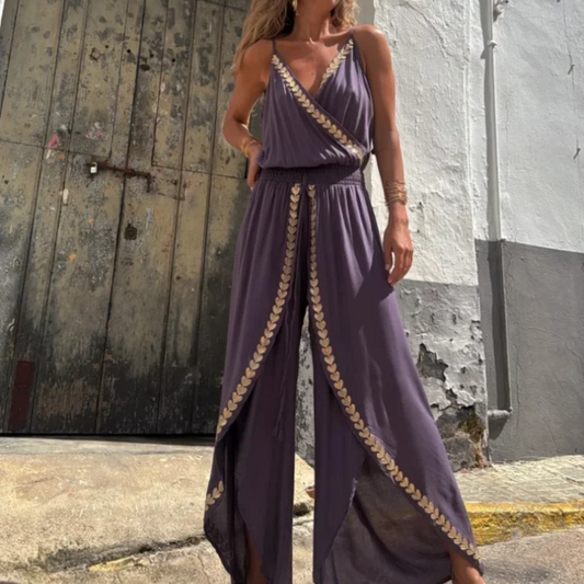 Mono Selene – Elegancia Fluida con Detalle Dorado
