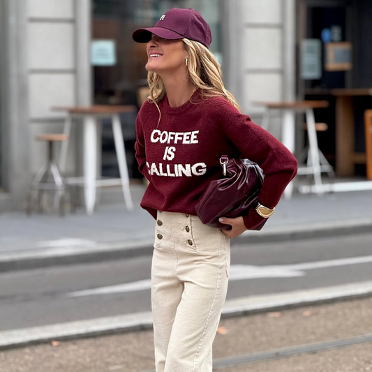 Jersey punto Coffee Is Calling Burgundy