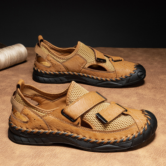 Sandalias cerradas de piel confort sport