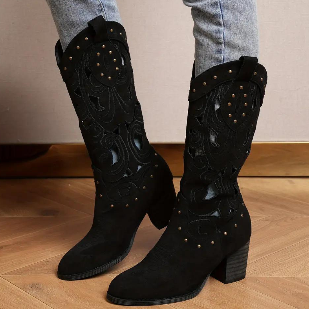 Botas Western Cut-Out – Estilo Cowboy en Ante con Detalles Láser