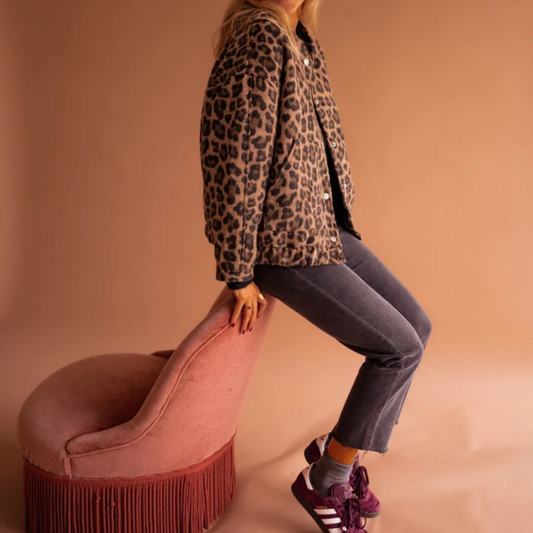 Chaqueta Luna – Animal Print con Estilo Propio